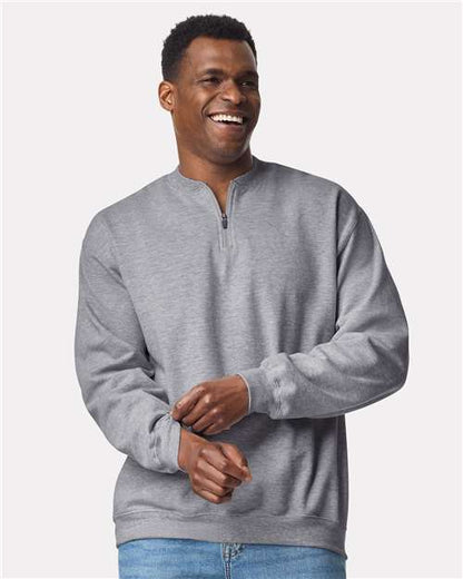 Gildan - Unisex Softstyle® Midweight 1/4 Zip Sweatshirt